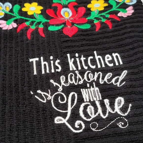 Embroidered kitchentowel - Picture 4 of 4